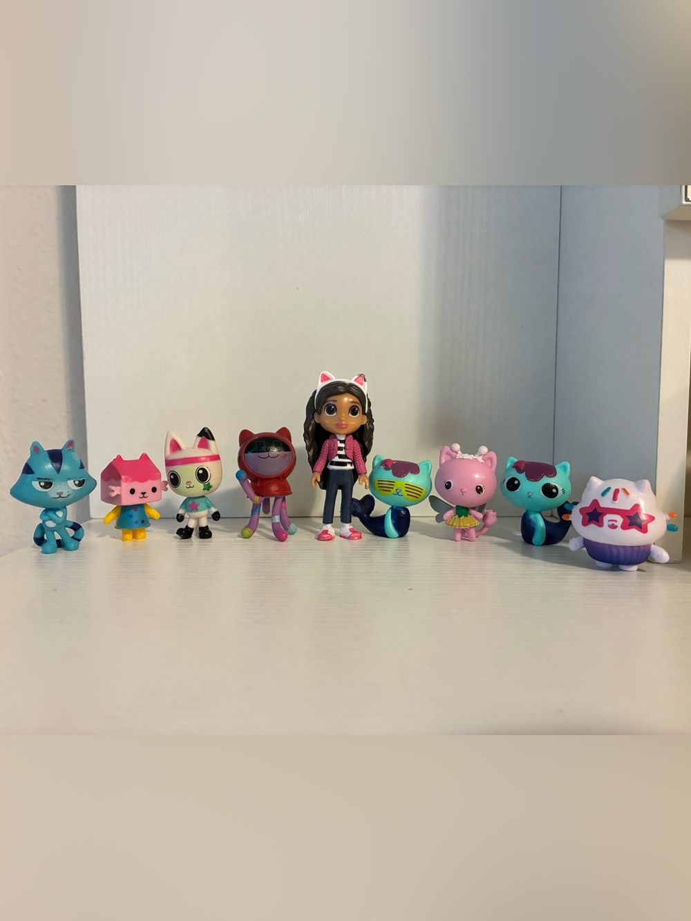 10 piece Gabby’s Dollhouse toys/cake toppers